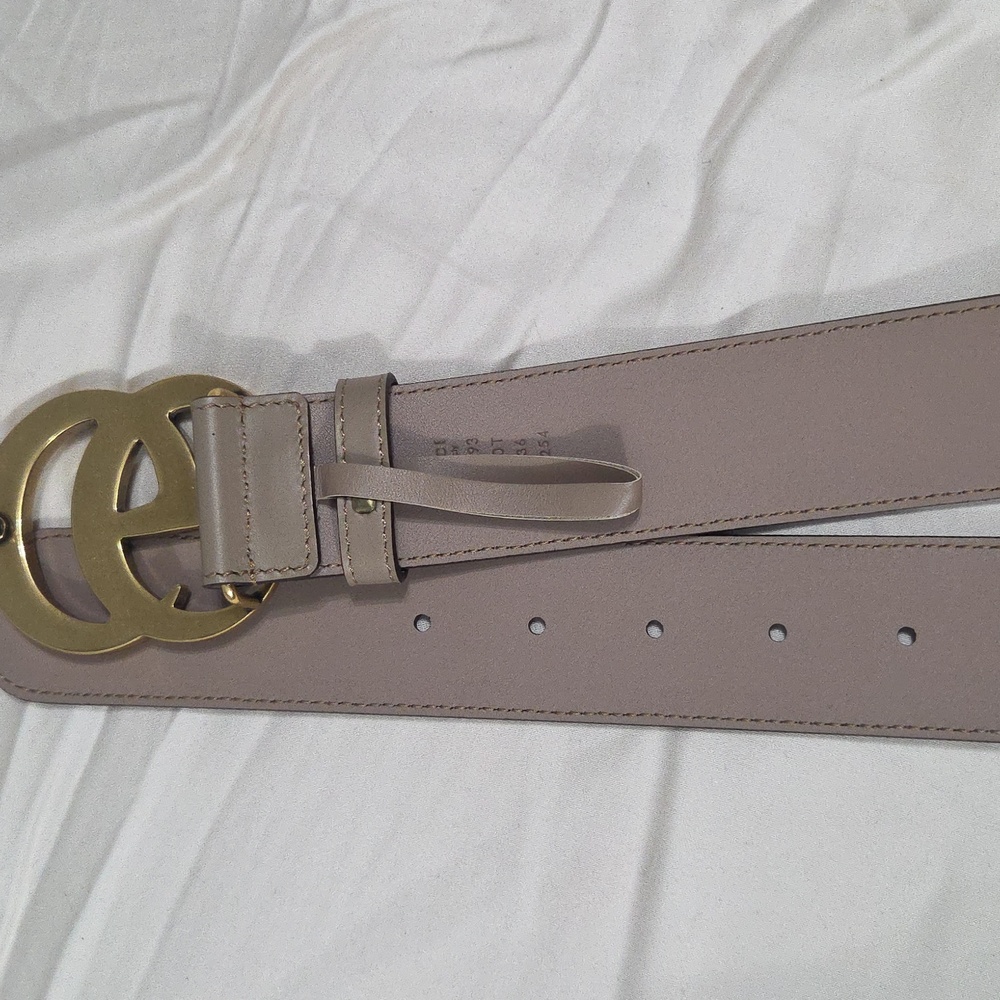 Gucci Taupe Pink Leather Belt with Gold Double G Buckle - Picture 6 of 16